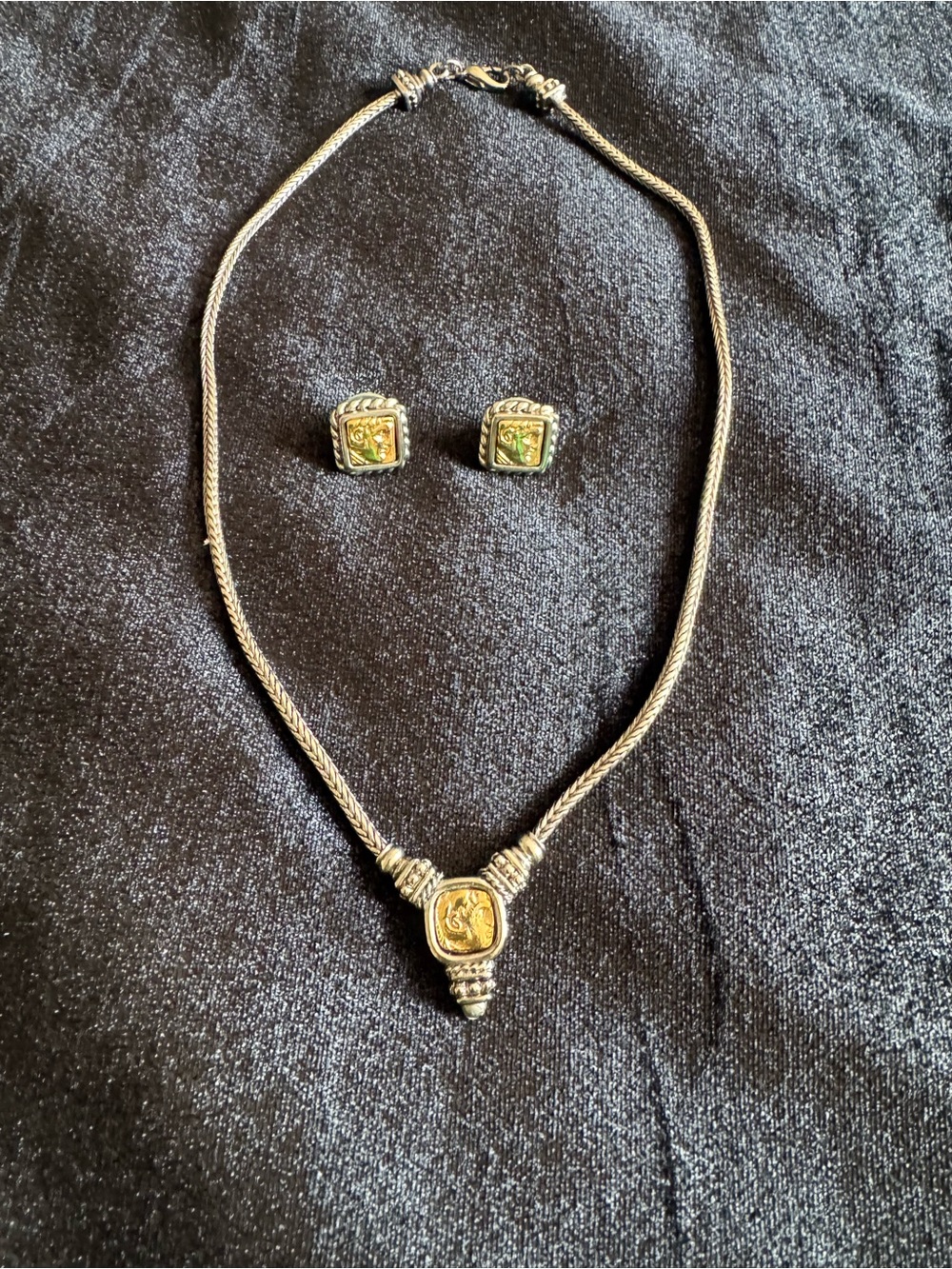 Piscitelli vintage and Rare Gold-Tone Pendant Necklace and Earring Set. 17 “